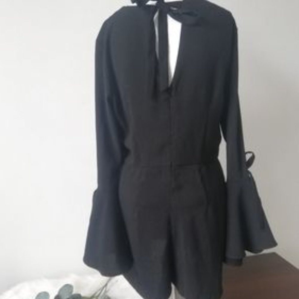 BLVD Black Trumpet Sleeve Romper Sz M